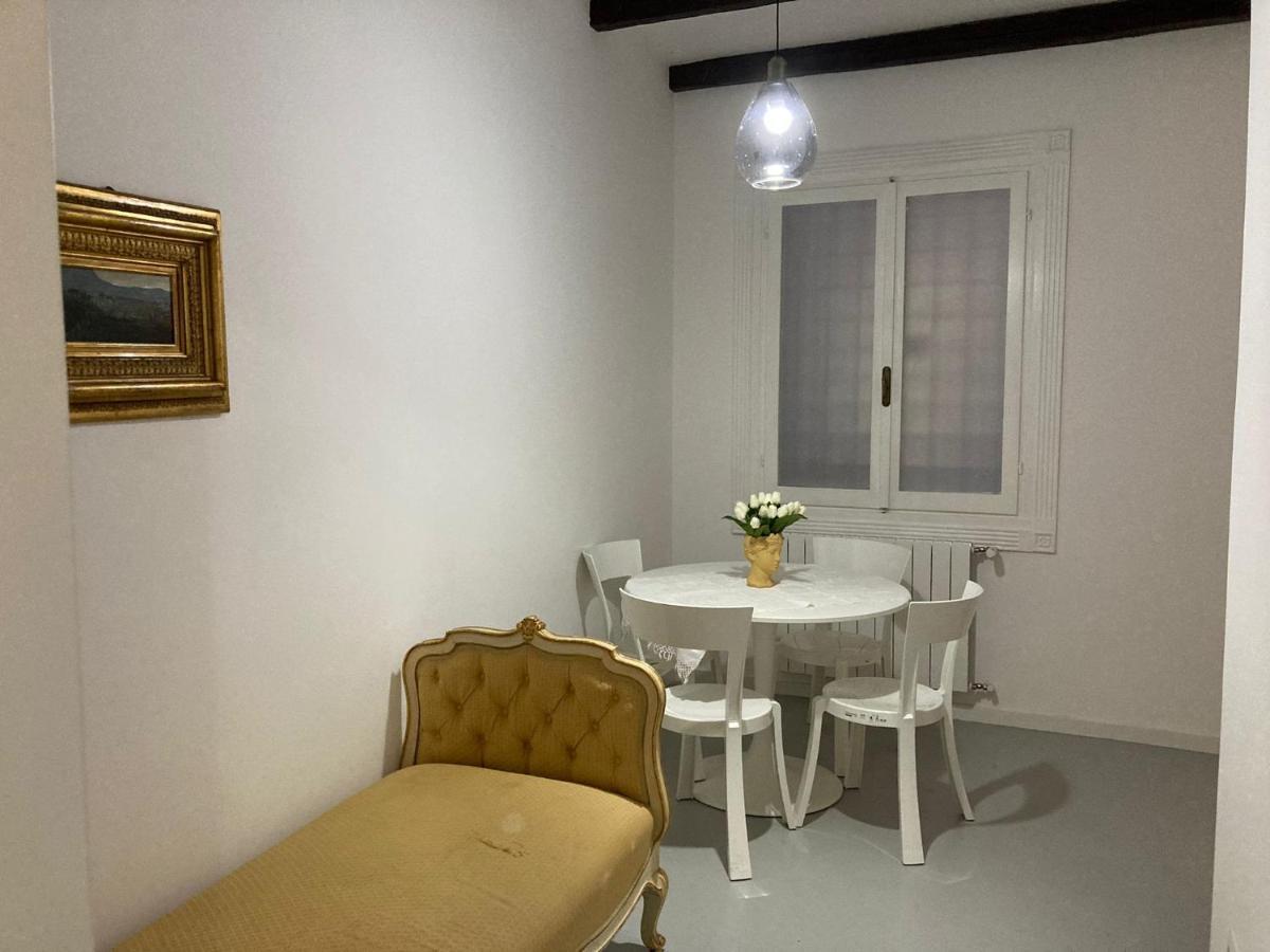 In The Rome'S Soul Close To Navona Square Extérieur photo